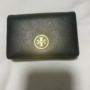 Tory Burch card case. Great condition. Very gently used.